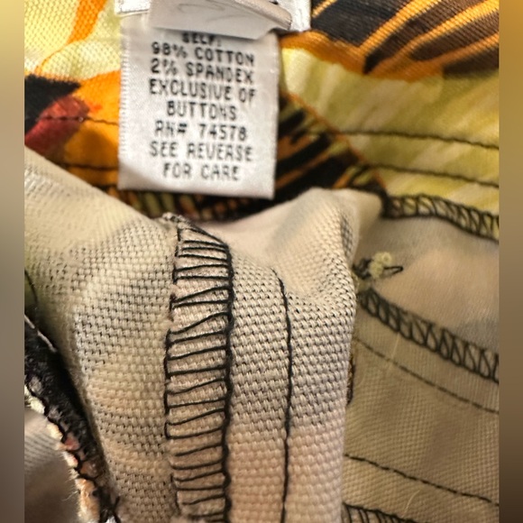 Cache Multicolor Floral Button-Accent Women Skort - Picture 3 of 4